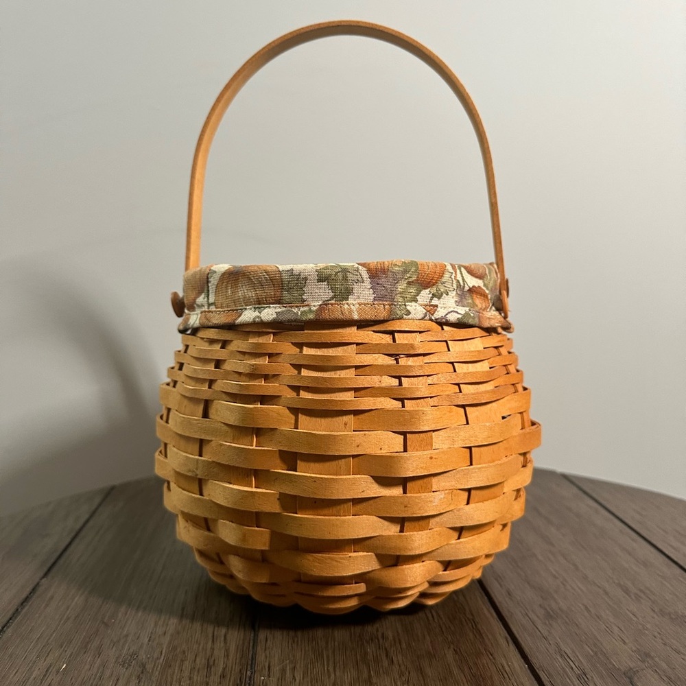 Longaberger 2001 Pumpkin Patch Handwoven Basket with Fabric and Plastic Liner